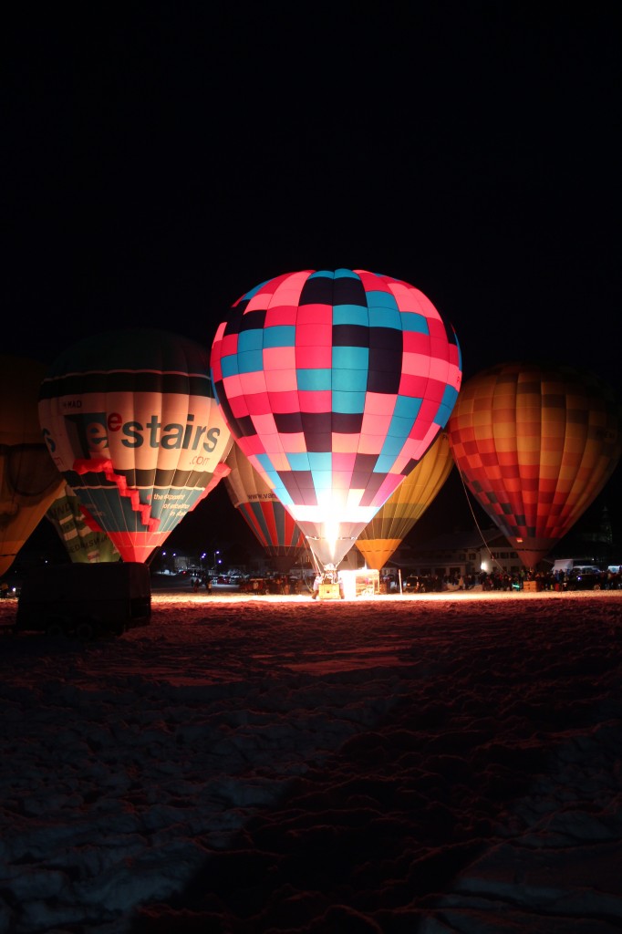 Ballonfahrertreffen am 25. Januar 2015 in Inzell.
