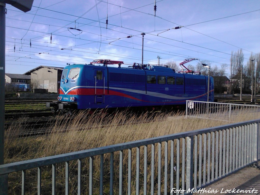 SRI 151 170 wartet auf die R�ckfahrt nach Lancken im Bahnhof Bergen auf R�gen am 19.4.13