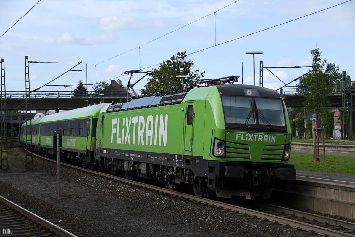 193 861-2 bei der abfahrt mit den flixtrain richtung k�ln von hh-harburg,10.09.20