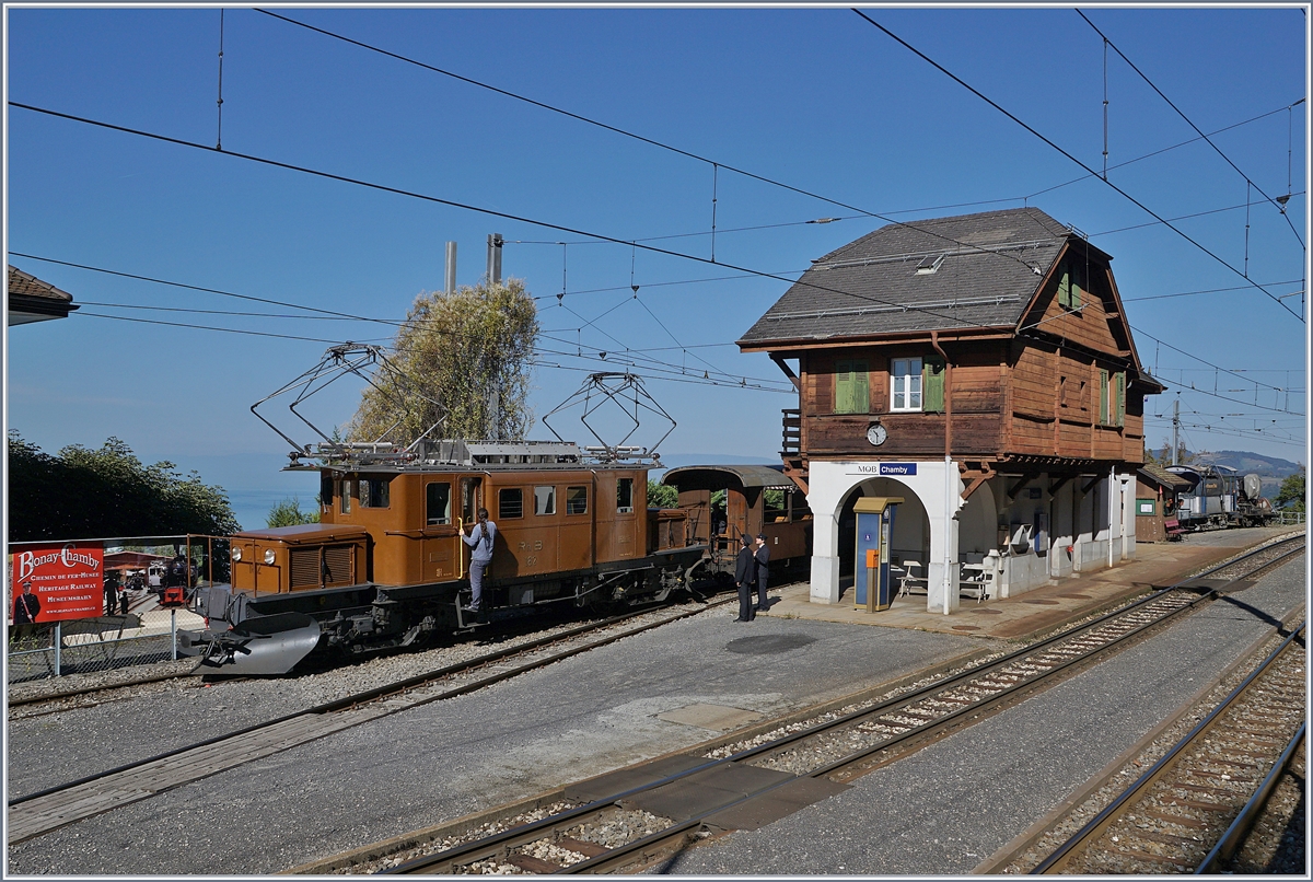 50 Jahre Blonay Chamby - MEGA BERNINA FESTIVAL: Das RhB Berninabahn Krokodil Ge 4/4 182 in Chamby.
9. Sept. 2018
