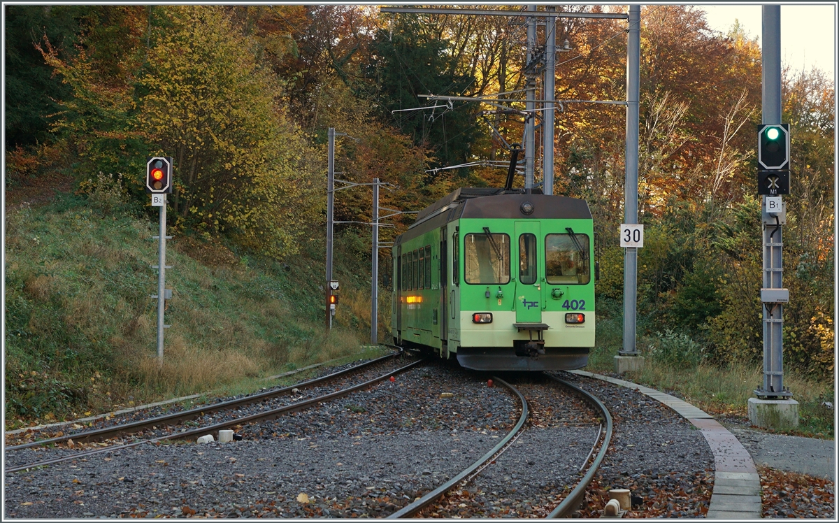 Der ASD BDe 4/4 402 erlässt Verchiez auf dem Weg nach Aigle. 

5. November 2021