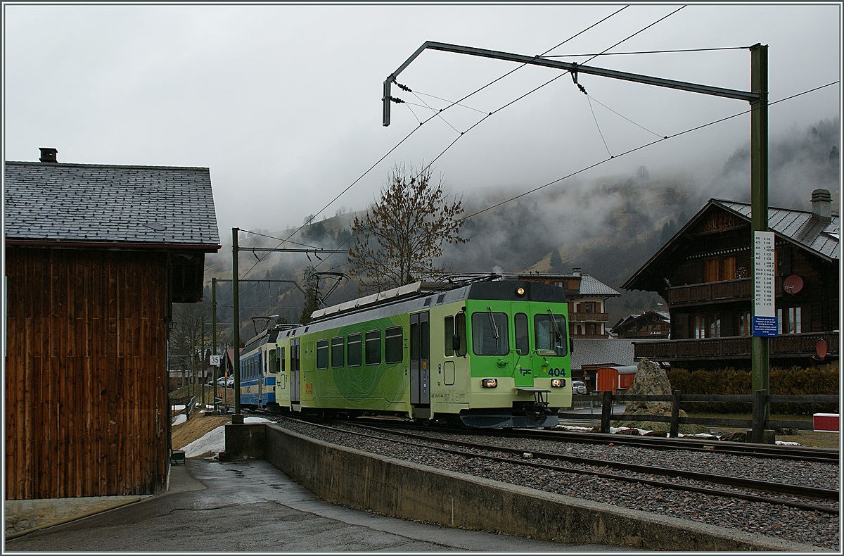 Der nur am Samstag und Sonntag im Winter verkehrende  beschleunigte ASD Zug erreicht Les Diablertes.
19.03.2011
