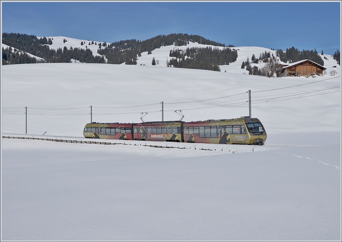 Ein  Lenker Pendel  (Abt, Be 4/4 Bt) auf dem Weg nach Rougemont kurz nach Schönried.

6. Feb. 2019