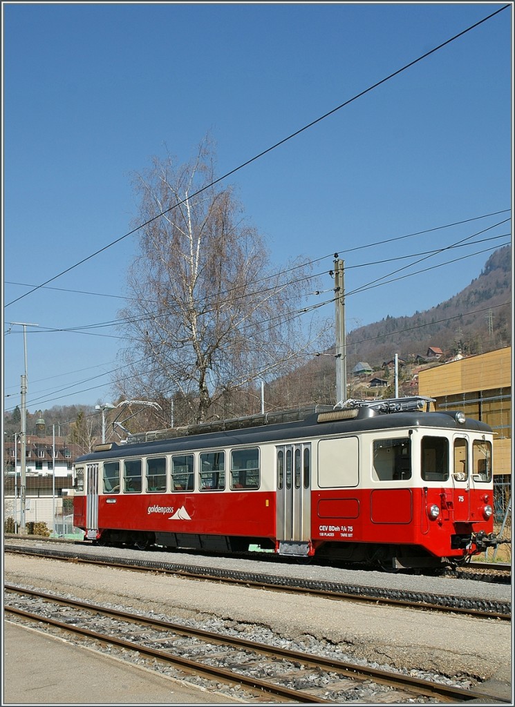 Frisch revidiert aus der Werkstatt von Chernex in Blonay eingetroffen: der CEV BDeh 2/4 N� 75.
14. M�rz 2012