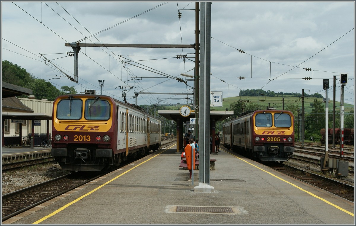  Z2  2013 (von Luxembourg) und 2005 (nach Diekirch) in Ettelbruck. 
15. Juni 2013