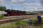 Ausfahrt von der Sonderzug nach N�rnberg mit 52 8195 in N�rdlingen am 1 Juni 2019.