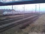 InterCity mit der 101 081-8 & RE5 mit der BR 112 in Stralsund Hbf (H�he Lokschuppen 2+3) am 11.4.13