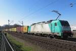 Alpha Trains 186 226 passiert am 5 M�rz 2022 einige Fotografen bei Venlo-Vierpaardjes.