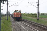 G1206 von North Rail mit einem G�terzug bei der Durchfahrt in Z�beritz am 29.4.22