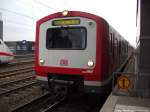 BR 472 als S21 mit ziel Aum�hle bei der Einfahrt in die AKN / S-Bahn Station Eidelstedt in Hamburg am 31.8.13