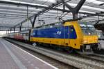 Am 14 Mai 2015 steht 186 011 in Rotterdam Centraal.