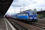 193 298 zog den eurocity nach altona,aufgenommen in berlin-sch�nefeld 04.09.20