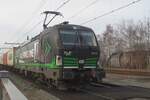 RFO 193 734 d�nnert samt KLV durch Blerick am 15 Februar 2023.