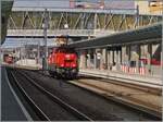 Die Aem 940 017 erreicht im elektrischen Betrieb den Bahnhof von Renens VD, wird aber den im  Diesel-Modus rangieren. 

29. Feb. 2024