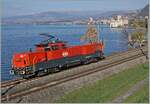 Die SBB Aem 940 051 (UIC Aem 91 85 4 940 051-6 Ch SBB I) ist kurz nach Villeneuve auf dem Weg in Richtung Lausanne. Im Hintergrund ist das Château de Chillon zu sehen. 

15. Nov. 2024 