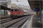 Mit dem Fahrplanwechsel Mitte Dezember endet in der Westschweiz der planmässige Einsatz der Re 4/4 II vor Reisezüge.