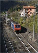 Die SBB Re 474 004 und eine 189 fahren bei Varzo mit einem Güterzug südwärts.
27. Okt. 2017