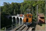 50 Jahre Blonay Chamby - MEGA BERNINA FESTIVAL: Die RhB Ge 2/2 Asnin / Eselchen leistet dem Rhb ABe 4/4 35 auf der Fahrt von Blonay nach Chamby Vorspann.