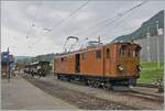 Das  Festival Suisse de la vapeur  (Schweizer Dampffestival 2025) begeistert zumindest mich auch immer wieder mit eklektisch betriebenen Zügen Die RhB Ge 4/4 81 der Blonay Chamby Bahn rangiert in