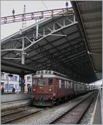 Am Schluss des Dampfextrazugs zeigt sich zu meiner Freude die historische BLS Ae 4/4 251.