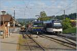 Die MOB Gem 2/2 2504 rangiert in Blonay Schotterwagen.