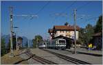 Zwei Rochers de Naye Bhe 4/8 ereichen auf der Fahrt von Montreux nach dem Rochers de Naye dei Station Caux.