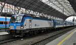 CD 193 696-2 stand mit einen EC in praha hl.n.